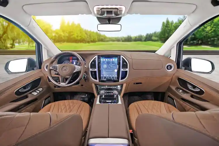 深圳奔驰威霆商务车内饰改装