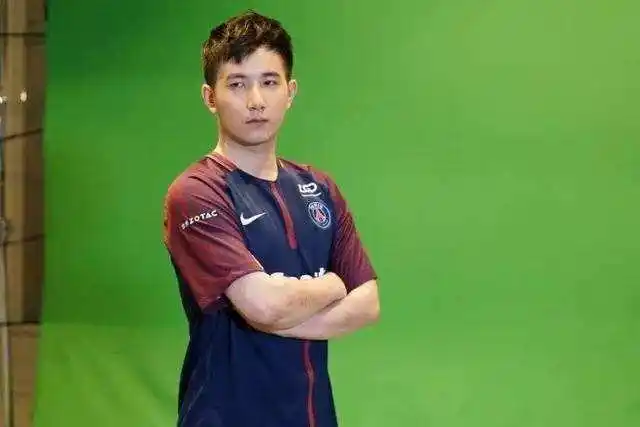 dota2:ti9集训maybe每天能用30分钟手机,玩家表示有事steam联络