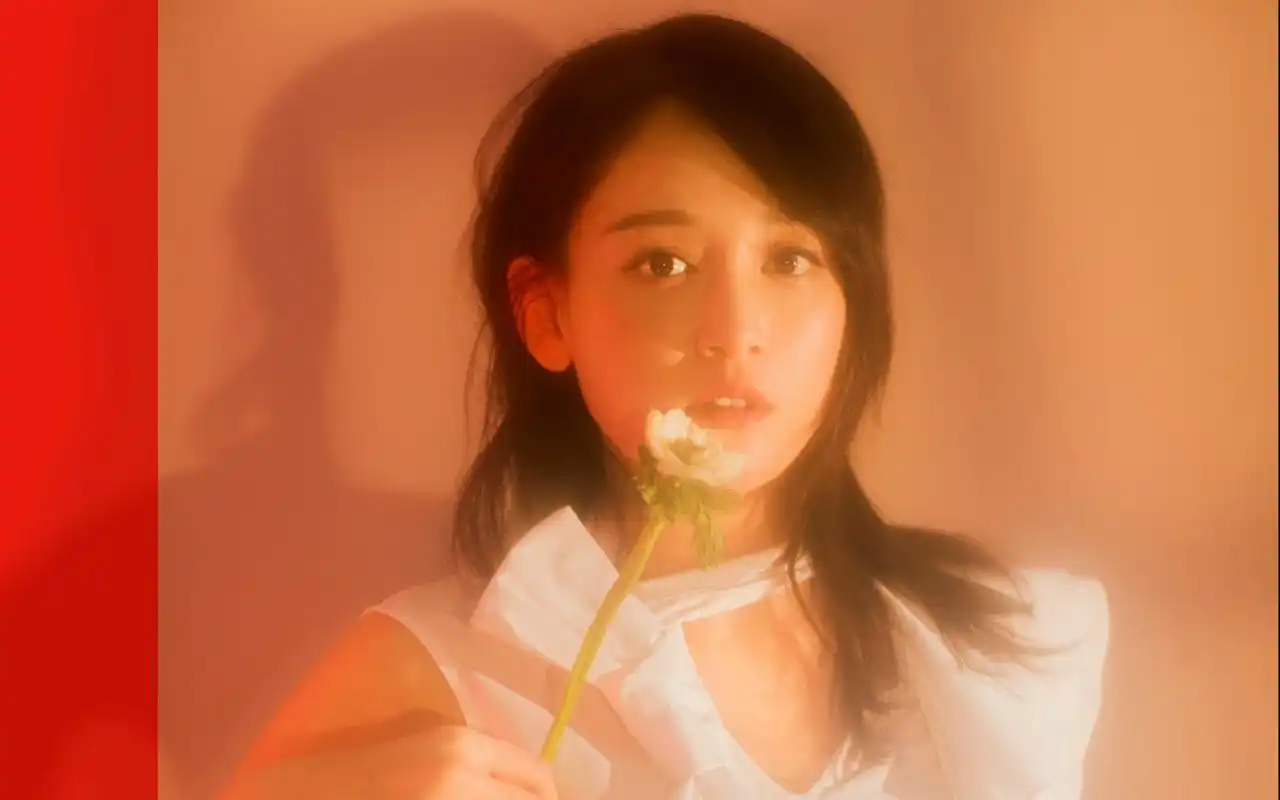 陈乔恩朦胧唯美意境写真图片桌面壁纸