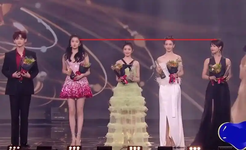 蓝盈莹的真实身高让张柏芝惊讶其实不少女星看着矮实际上挺高