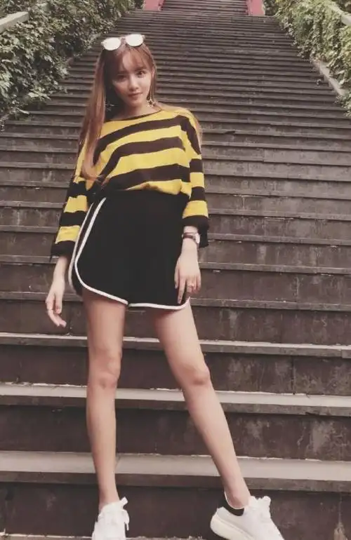 抖音新晋一姐兔子牙其实是照骗?脸也是整出来的