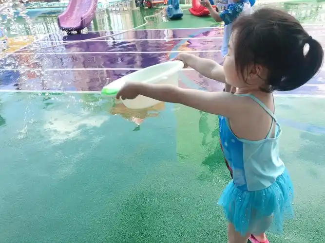 【贝比佳幼儿园】玩水篇.泼水节