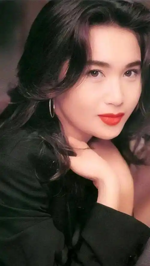 最美的"妲己"温碧霞 strong> /p> p>温碧霞 /strong>,年轻时真实绝色