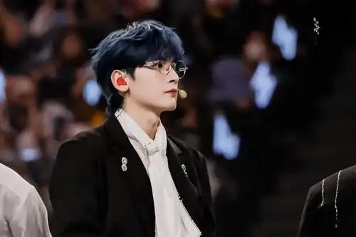 翟潇闻zxw壶6壶六翟潇闻世界微尘里翟潇闻刘宇诚翟潇闻生图翟潇闻直拍