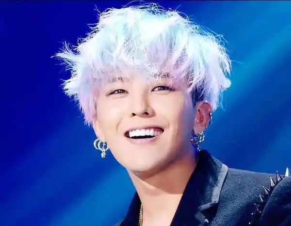 权志龙又肿了 答应粉丝只是胖着玩下好吗?