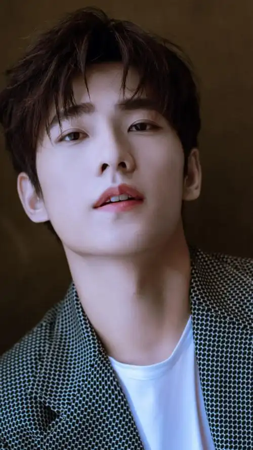 杨洋|高清壁纸分享,你会让爱豆霸占手机屏幕吗?