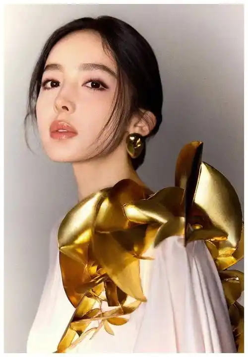 古力娜扎除夕营业照曝光,惊艳亮相!仙女降临新年夜!