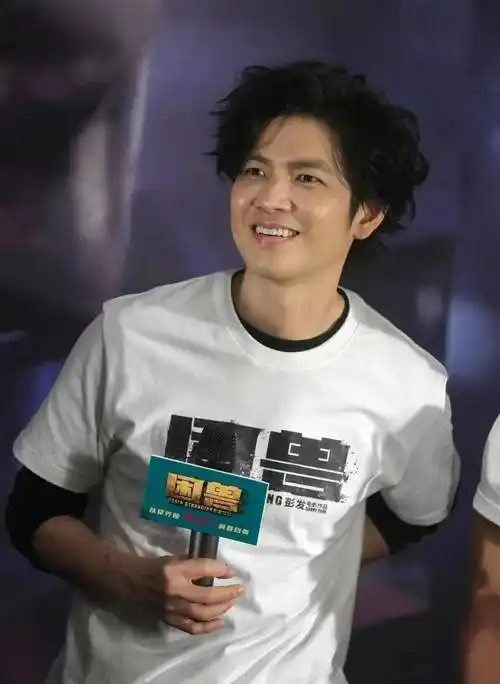 钟汉良新片满屏一星,48岁转型失败的他,又被踹回了偶像剧的坑