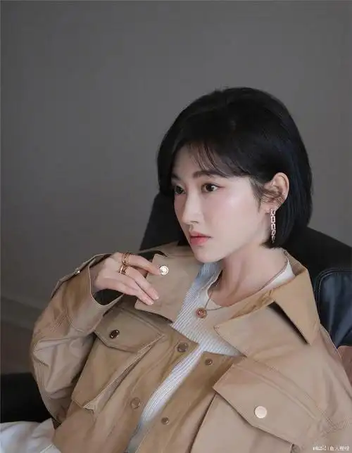 景甜分享午间日常, 清新自然引热议|娱乐圈|正能量|知名演员|独特魅力