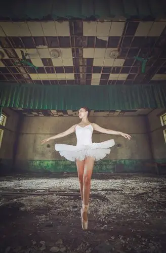 一个人的舞台剧——孤独芭蕾