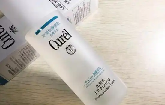 珂润水含有酒精吗珂润化妆水的主要成分优质