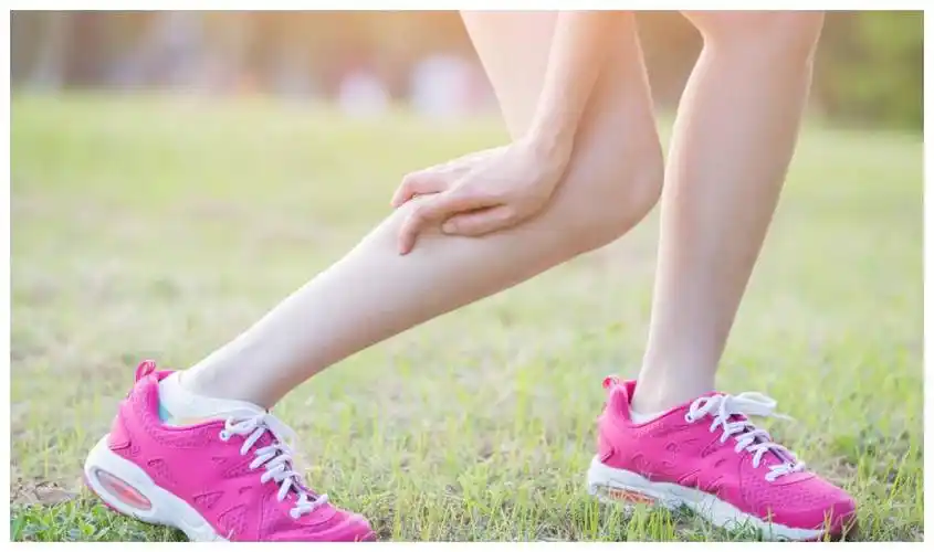 65岁大妈坚持晨起一个鸡蛋1年,不幸脑梗离世|腿脚|大妈|血管_新浪新闻