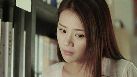 他来了请闭眼霍建华薄靳言马思纯简瑶房间书架gif动图_动态图_表情包