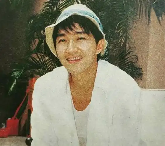 周星驰这段小时候没看懂(童年偶像周星驰)(14)