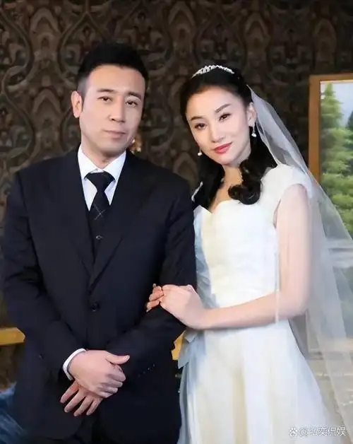 著名演员于和伟我这辈子最正确的决定就是娶了一个平凡的妻子