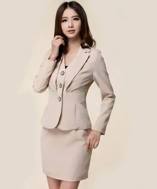 女人在职场中的穿搭,凸显良好的气场,职业装是女人最好的搭配