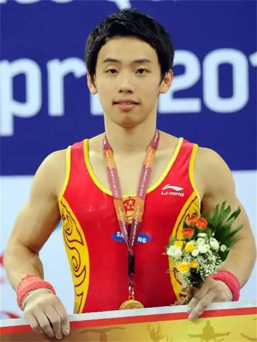 肖钦:女友诈骗5800万,被牵连退役,消失8年后再次露面|奥运会|邹凯