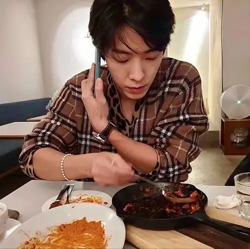 然後他叫我不要告訴別人#李东海九敏編不下去