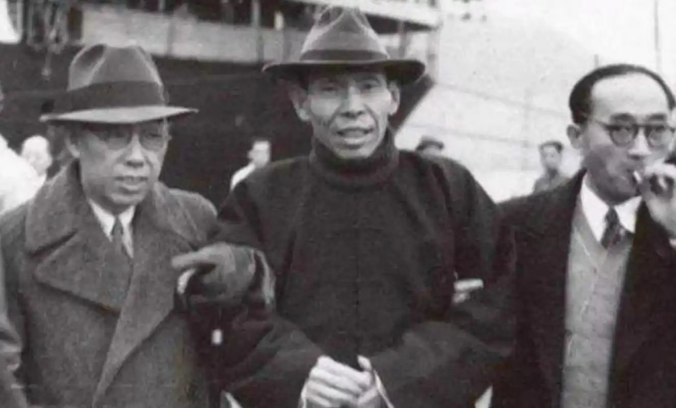 杜月笙说,做人最难吃的是三碗面:人面,场面,情面.