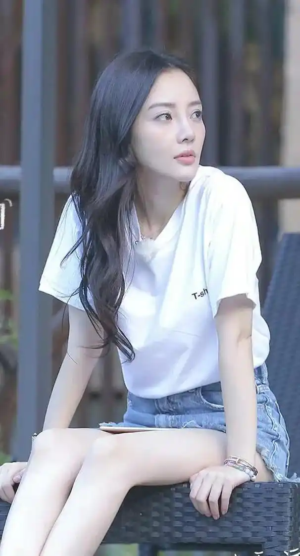 李小璐年轻时高清照片图片(李小璐年轻时高清照片图片大全).