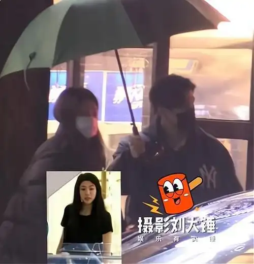 不顾自己淋雨为其撑伞,网传两人已隐婚多年|谢易桦_网易订阅