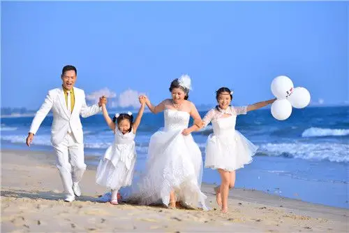 全家福婚纱照怎么拍好看4人全家福婚纱照图片欣赏
