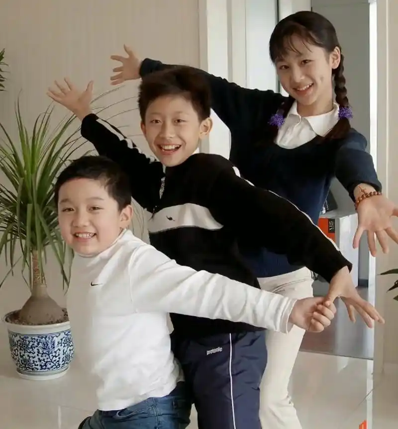 《家有儿女》的一些旧照,一切都在变化,但你的童年我的童年好像都一样