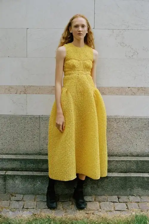 pantone2021春夏季纽约时装周流行色趋势,最新发布!(图9)