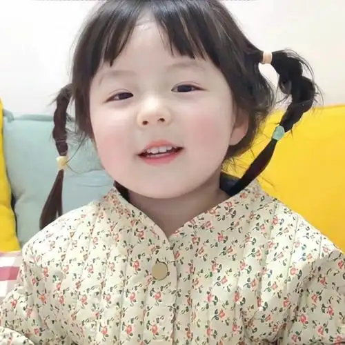 萌娃王迦禾长大了,胖嘟嘟双马尾闺蜜头像