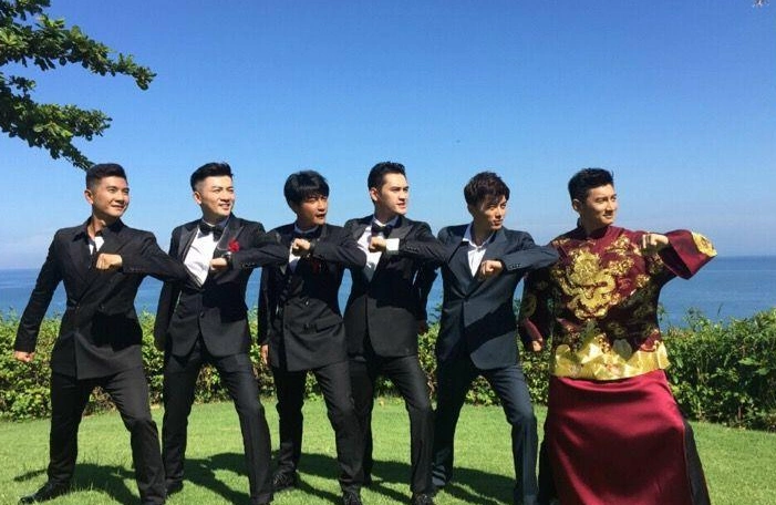 娱乐圈最帅伴郎团,第三张伴郎团霸气十足,看到最后一张我脸红了