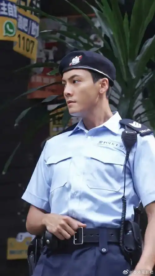 陈伟霆#军装江sir来惹!