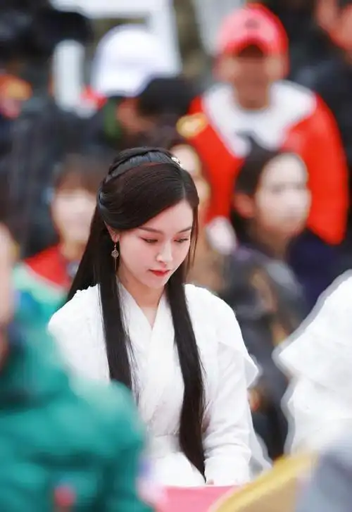 我们看过的《天龙八部》已经不止一个版本了,所以对于王语嫣的扮演者