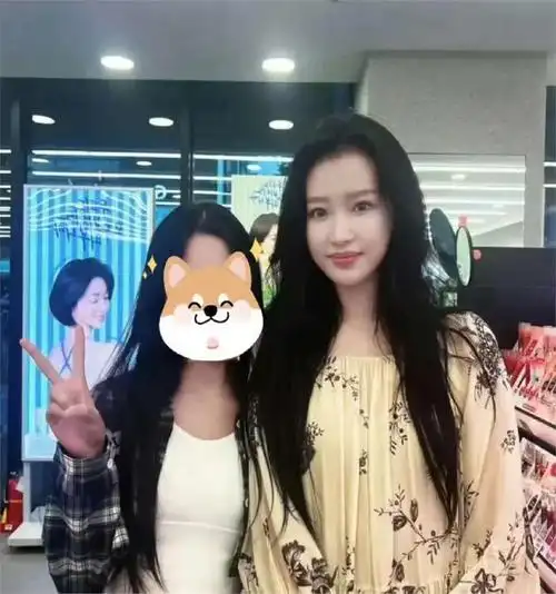 自2022年孙怡和董子健和平离婚后,广大网友一直对孙怡的私生活十分