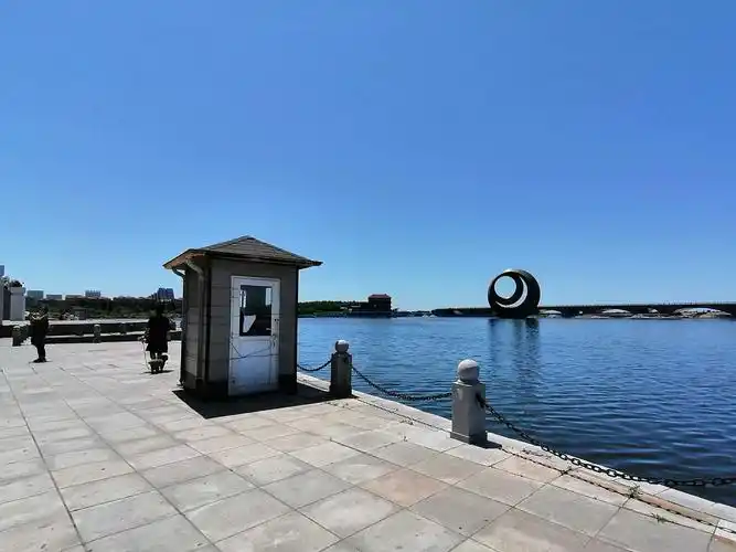 鲅鱼圈月亮湖是四栖大型综合公园(一)