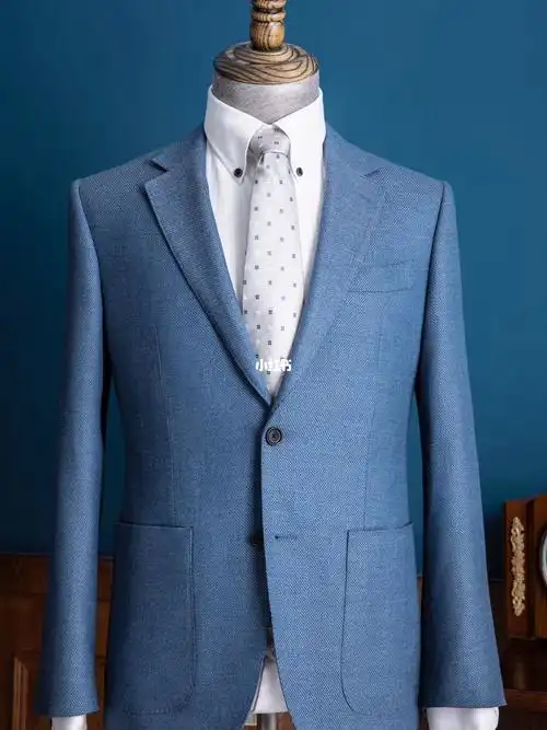 男士西服清爽的浅蓝色单西
