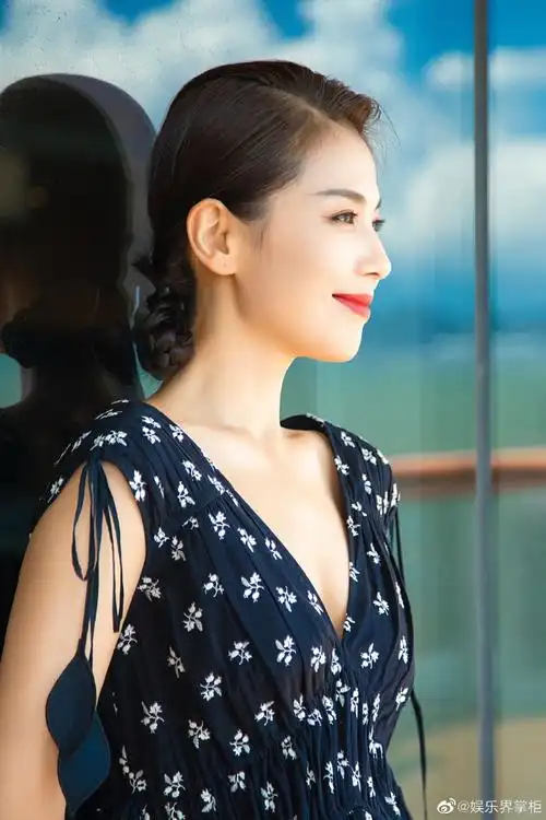 刘涛游轮度假大片