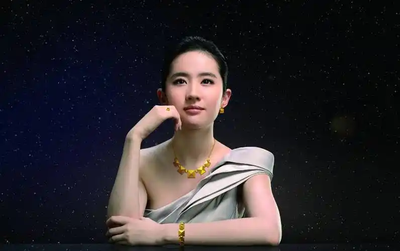 明星助阵 | 黄金饰品潮爆时尚圈~与孙俪共同见证老庙黄金的新鸿章!