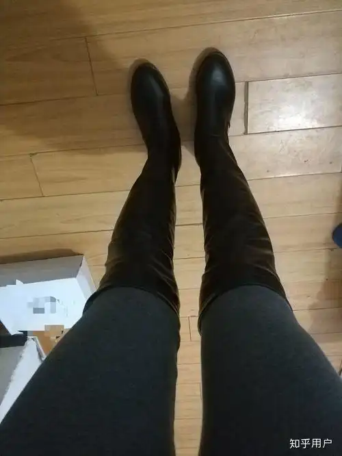 男生喜欢穿过膝高跟长靴大家怎么看
