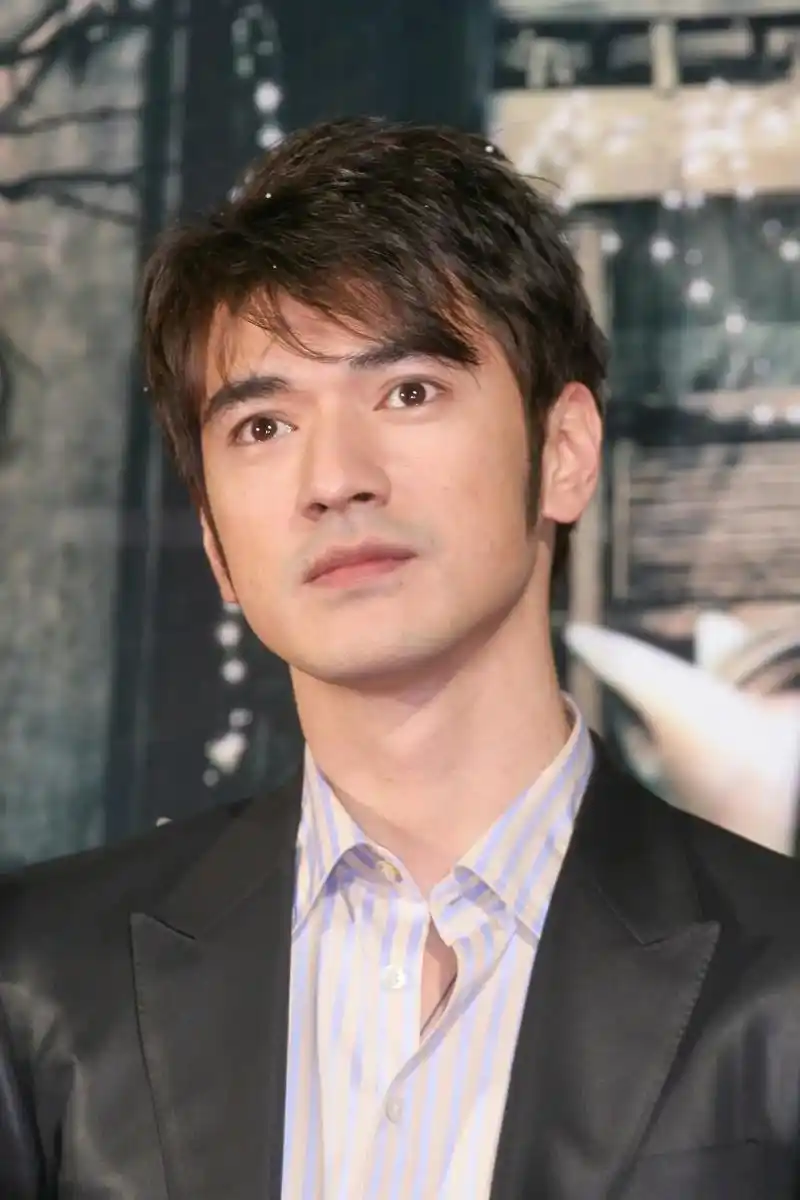 还没跟你牵着手.#金城武 #还没跟你牵着手