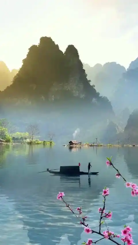 一山一水一云烟桃花嫣然三月天渔翁本是凡间客