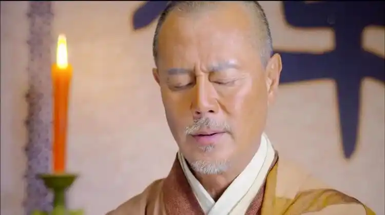 老父亲不见儿子,儿子还没哭,旁边小和尚哭了起来,儿子都惊呆了