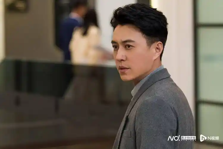 老干部回来了靳东李小冉展现离婚后的爱