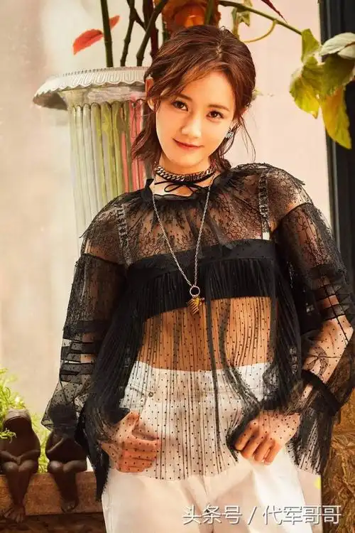 李一桐感情,揭秘27岁美女演员李一桐的成名经历与感情生活