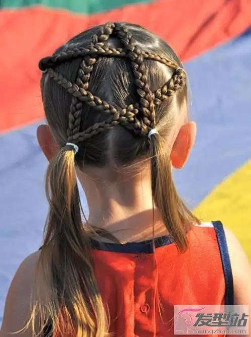 小女孩各种好看的扎发推荐 扎起头发美成小小女神--菜鸟教程(sms580.