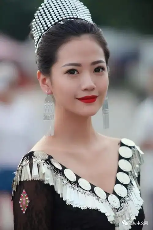 抢先看!第17届中缅胞波节狂欢美女用颜值引爆现场