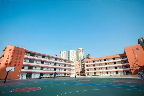 以研促教,以教促学 昆明市实验中学 许洪灿