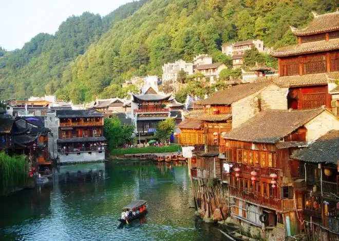 中国最美的10个古镇看一眼就不想回来