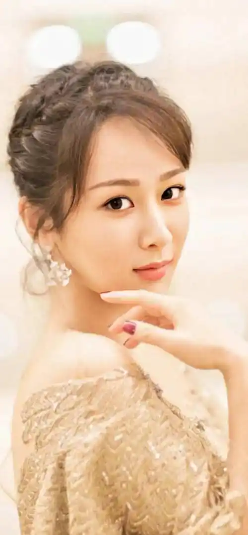 秀雅脱俗的杨紫,似仙界飘落凡尘的芙蓉,超高清美图一张靓过一张_肌肤