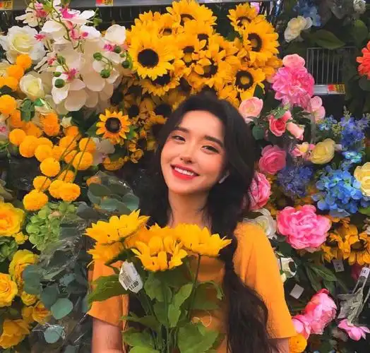 复古文艺女生头像图片 - tt98图片网