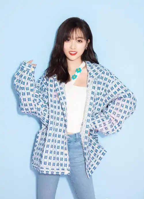 程潇新认证和孟美岐吴宣仪不一样是双标还是和肖战撇清关系